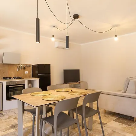 Borgo Ariano Near By Posarellivillas דירה