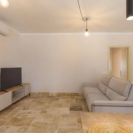 Borgo Ariano Near By Posarellivillas דירה *