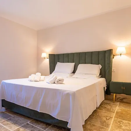Borgo Ariano Near By Posarellivillas