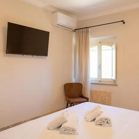 Borgo Ariano Near By Posarellivillas דירה *